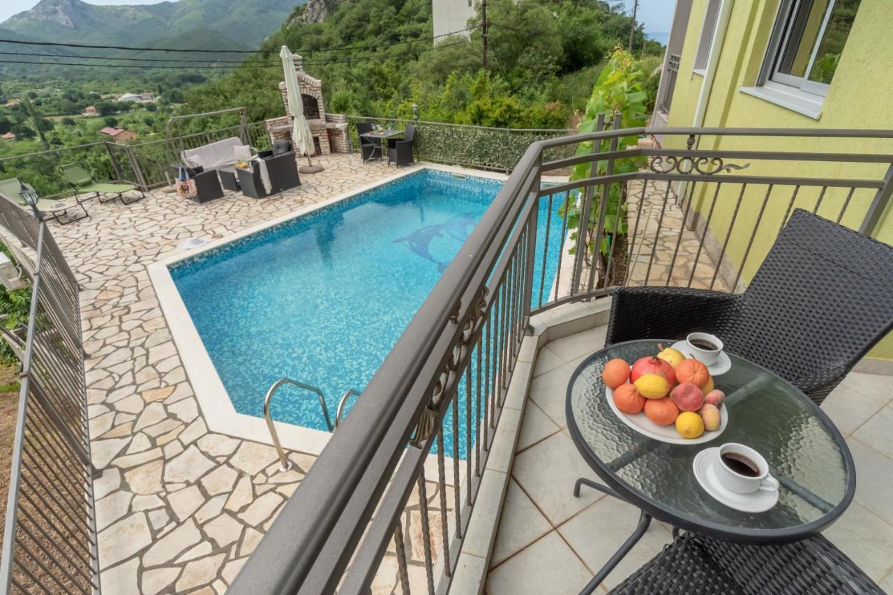 Montenegrina Petrovac